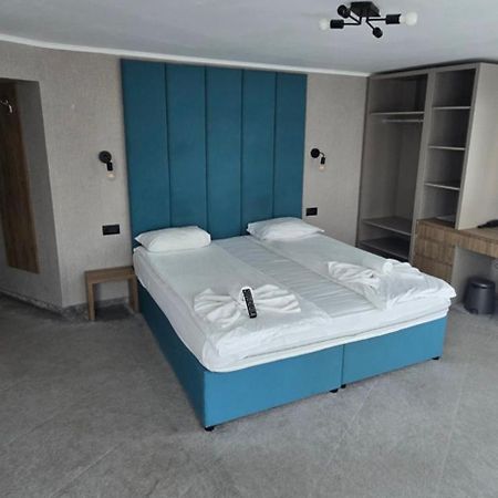 White House Family Hotel Spa Zone Baltschik Exterior foto