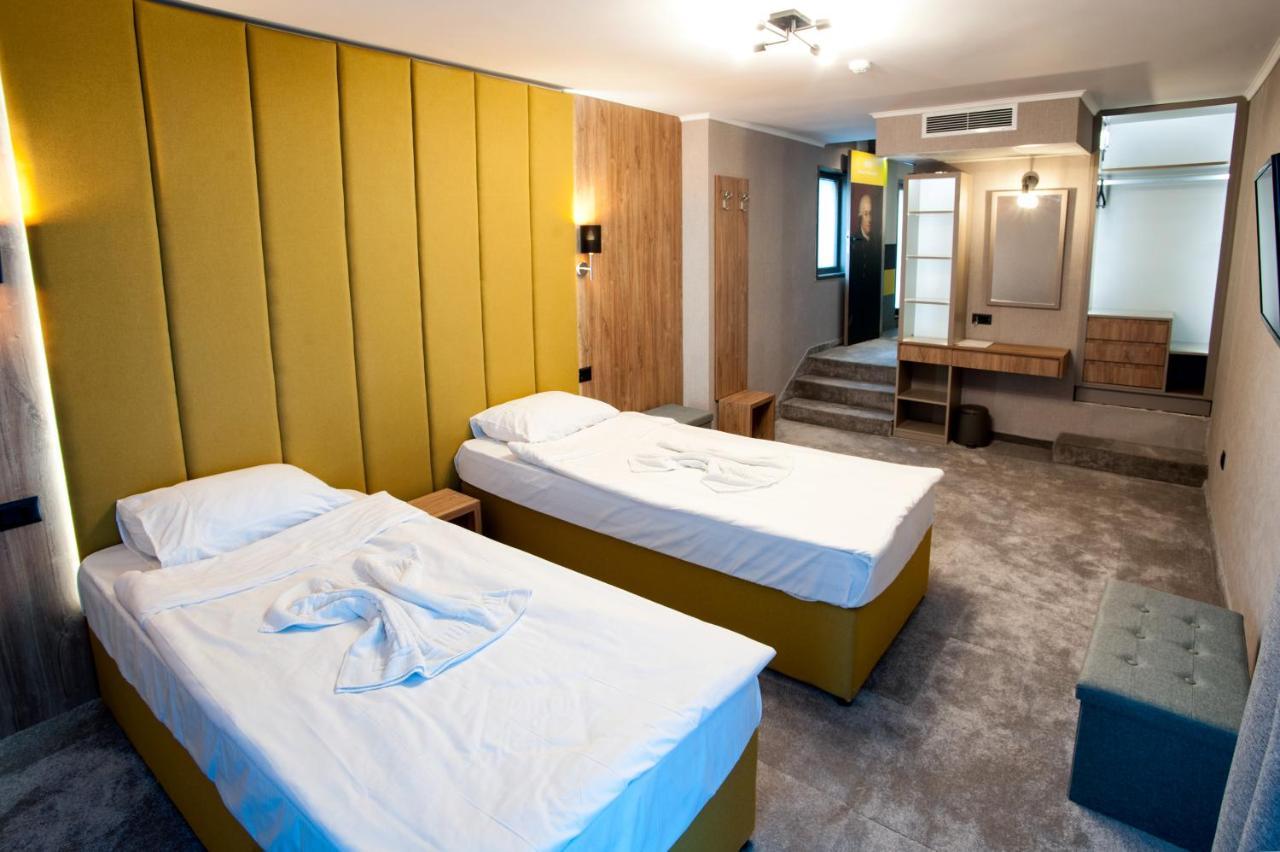 White House Family Hotel Spa Zone Baltschik Exterior foto