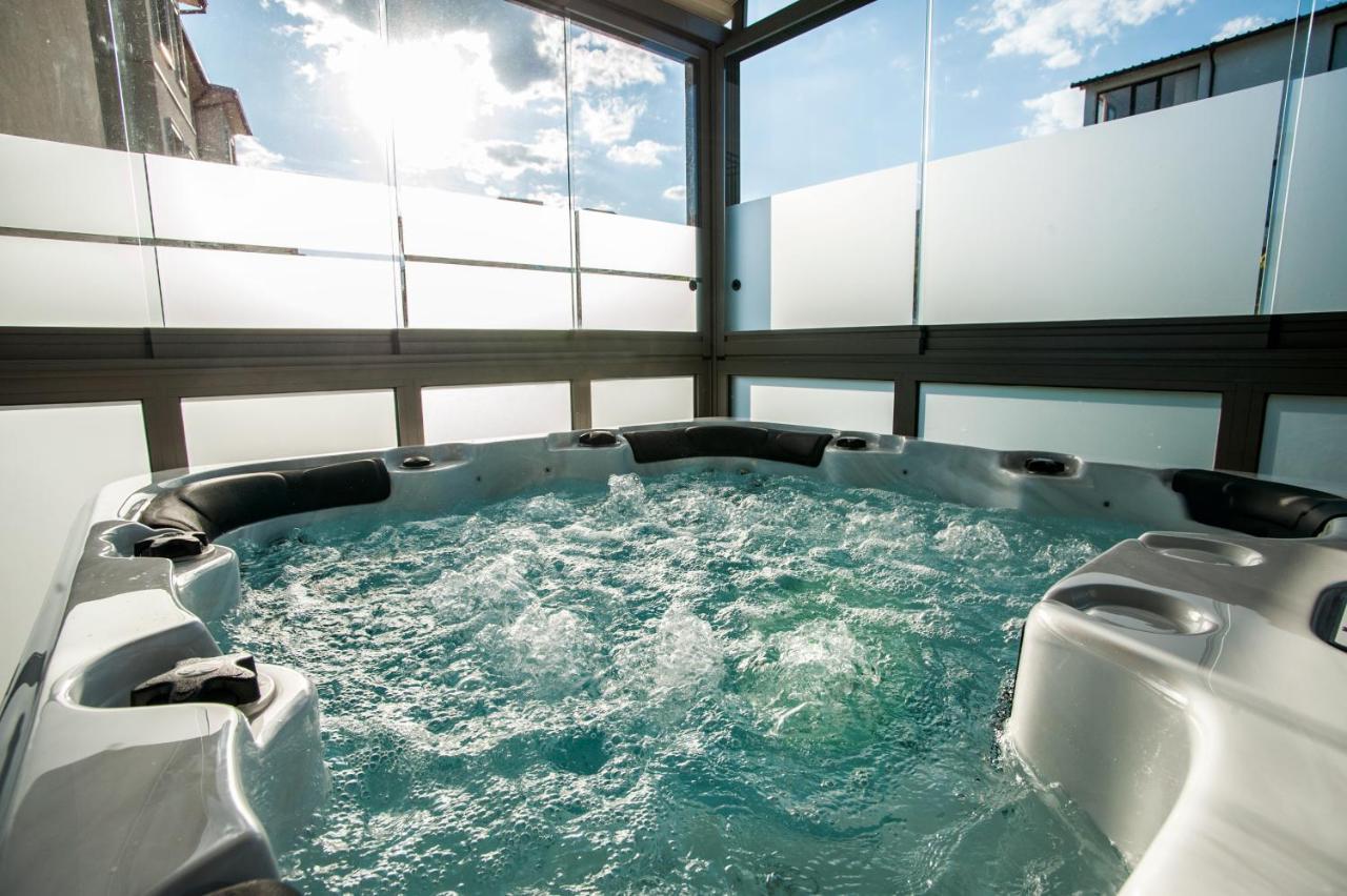 White House Family Hotel Spa Zone Baltschik Exterior foto